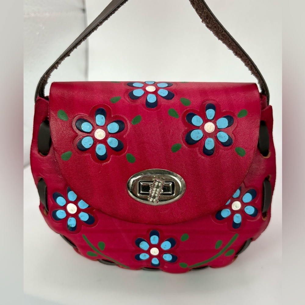 Vintage SMALL Mexican Hand Tooled Leather Crossbody Floral Purse Bag 5”